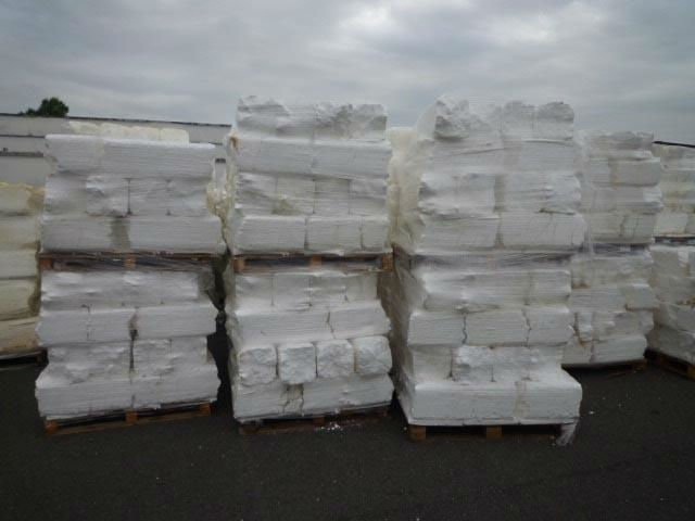 應(yīng)對(duì)包裝行業(yè)中的廢棄泡沫材料：秦風(fēng)機(jī)械的環(huán)?；厥战鉀Q方案